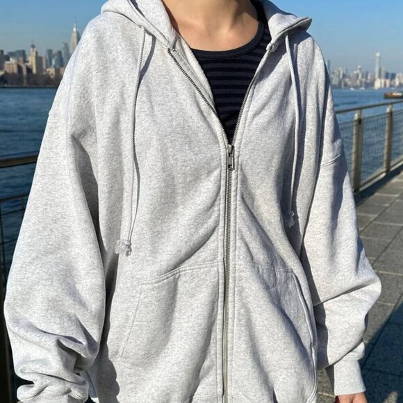BRANDY MELLVILLE Christy Hoodie - Picture 1 of 6